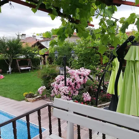 Family Gradina Ognjanovo